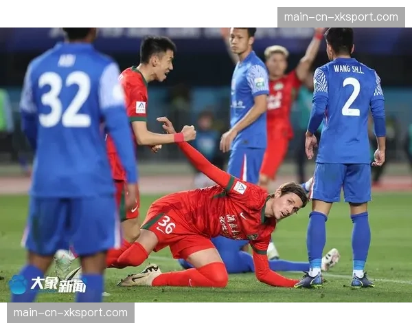 即时：河南队杜智轩头球破门，打入个人赛季首球助球队领先