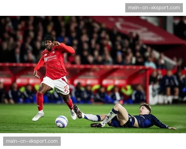 花絮:诺丁汉森林主场为俱乐部成立150周年举行特别仪式 花絮:诺丁汉森林主场为俱乐部成立150周年举行特别仪式